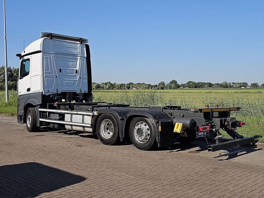MERCEDES-BENZ ACTROS 2545 6x2 oilretarder