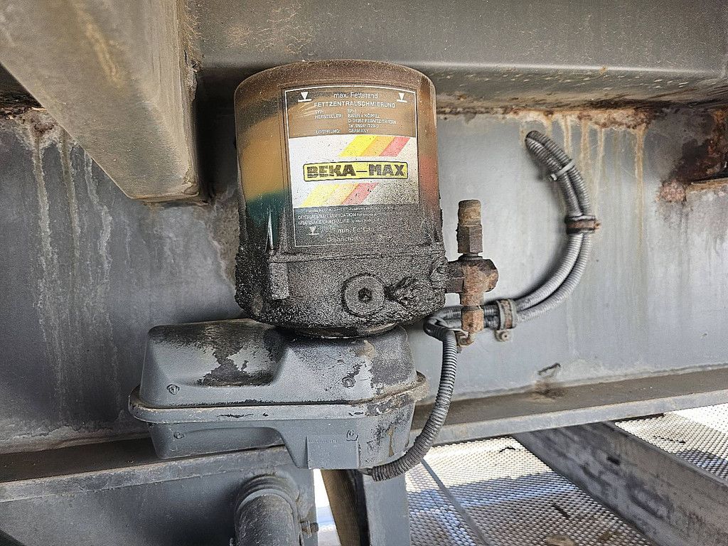 KWB P-393-STI-R-1 hiab 130 r