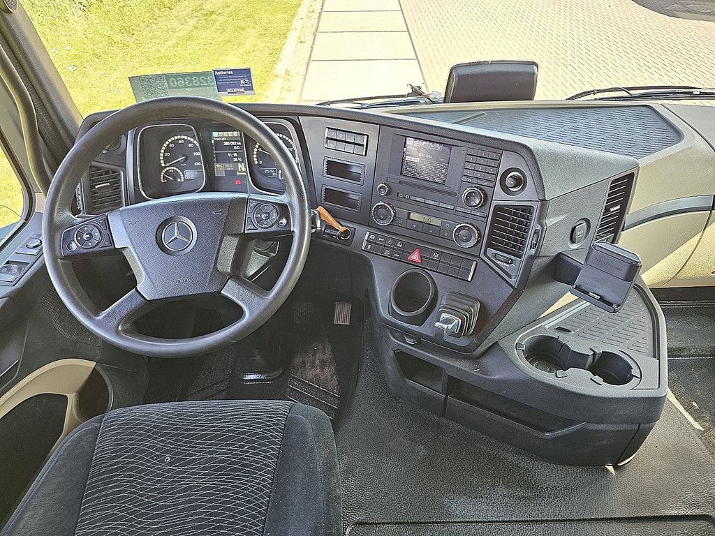 MERCEDES-BENZ ACTROS 1843