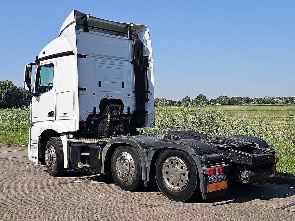 MERCEDES-BENZ ACTROS 2540 6x2