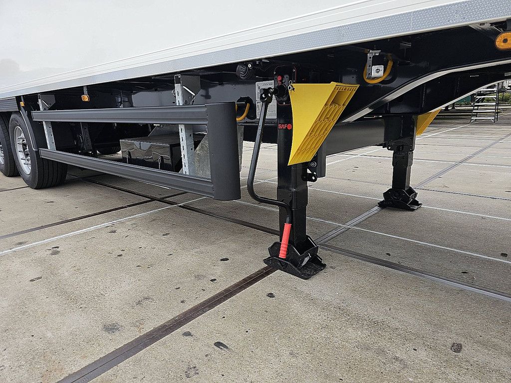 SYSTEM TRAILERS HEAVY DUTY PLYWOOD taillift 2x liftaxle