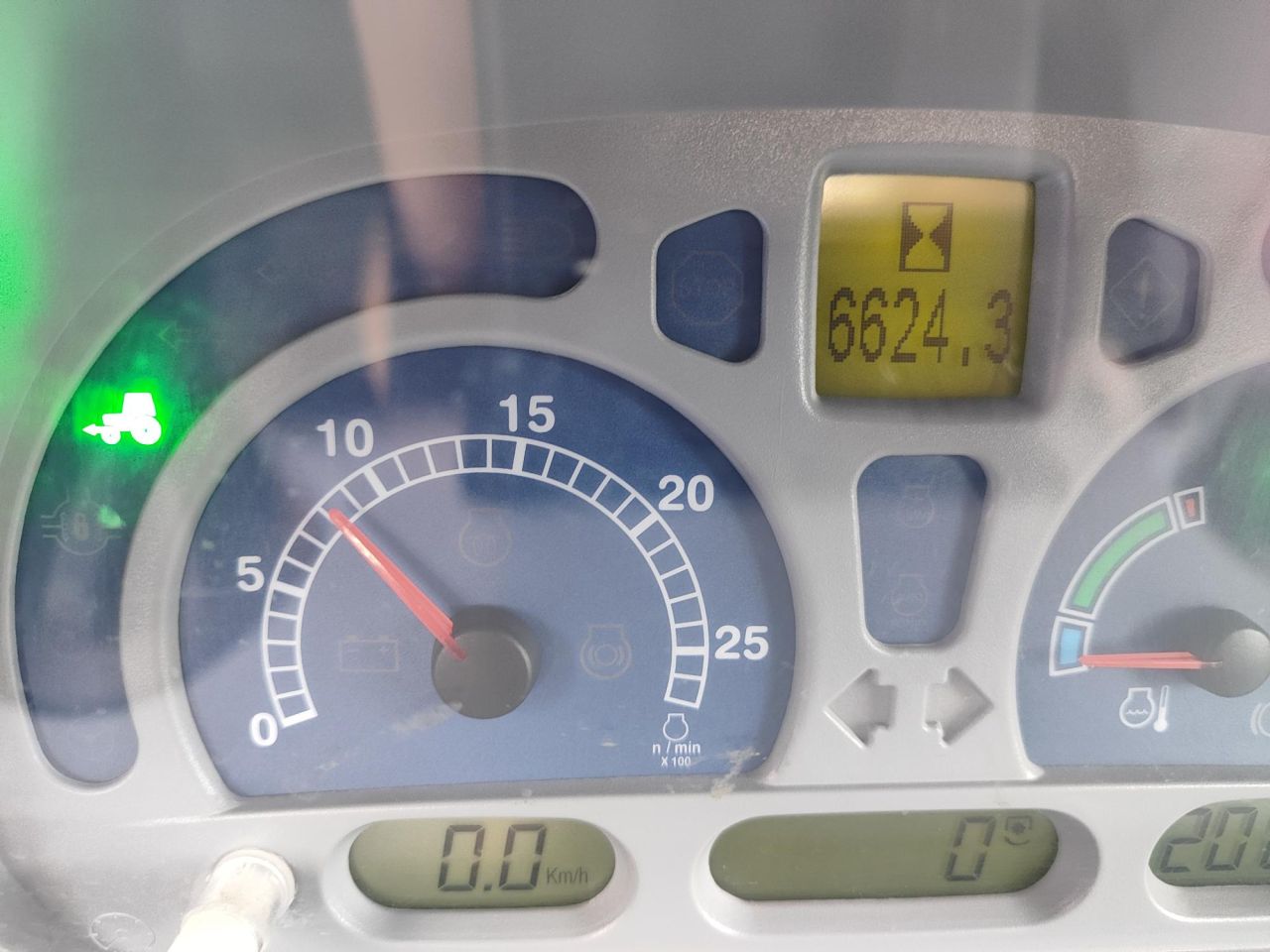 New Holland T 6030 Range Command