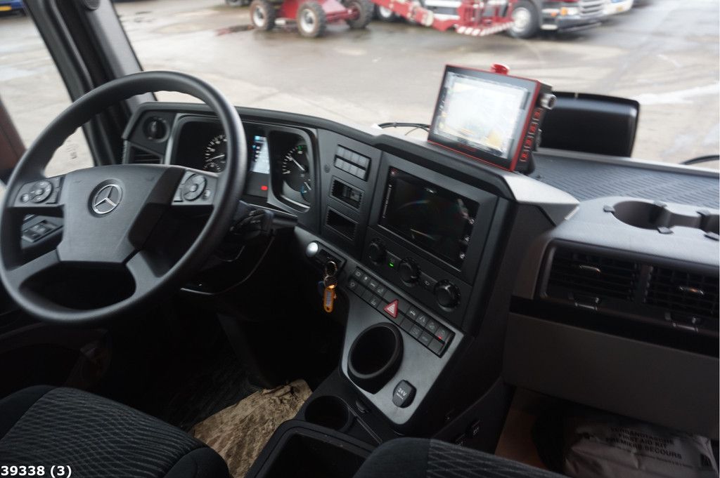 Mercedes-Benz Antos 2533