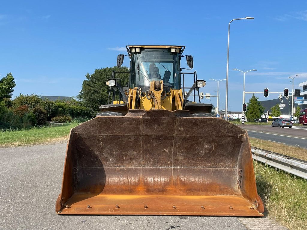 Caterpillar 966M
