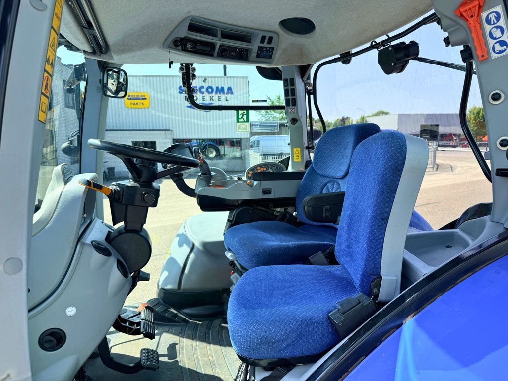 New Holland T7.270 Auto Command