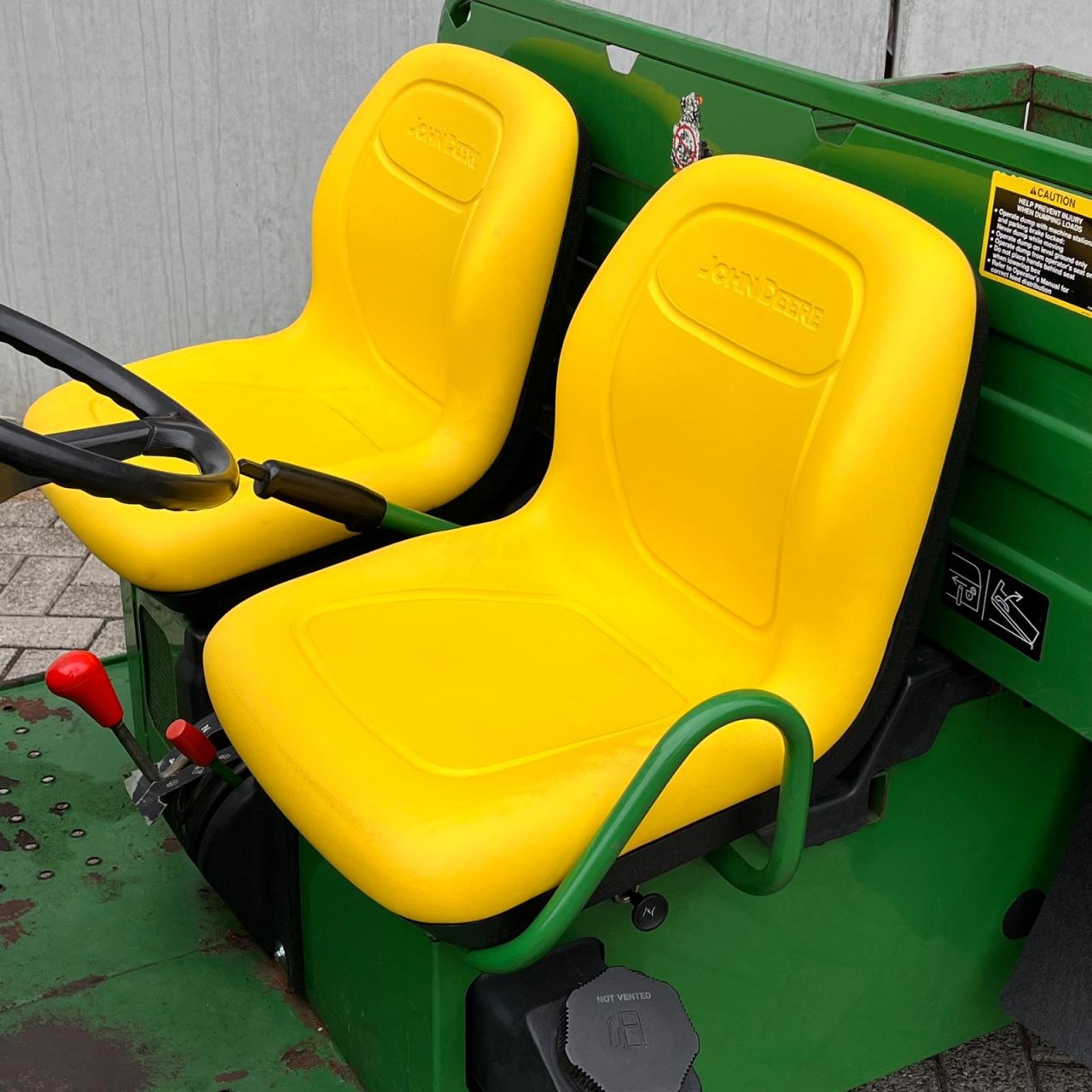 John Deere Gator 4x2 met Landbouwkenteken in originele staat!