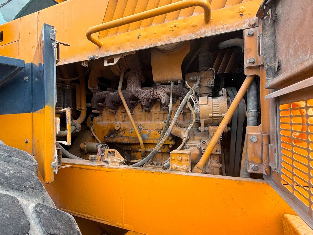 Komatsu WA450-1