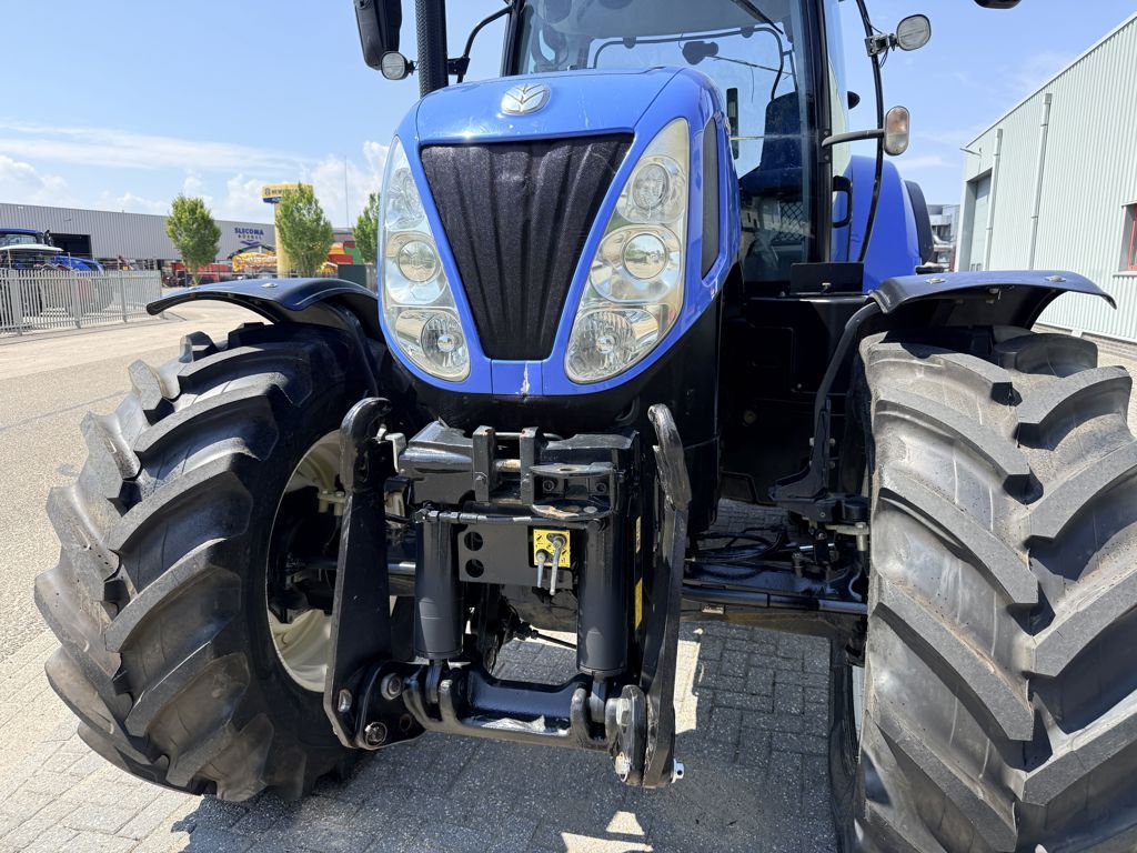 New Holland T7.220 Auto Command