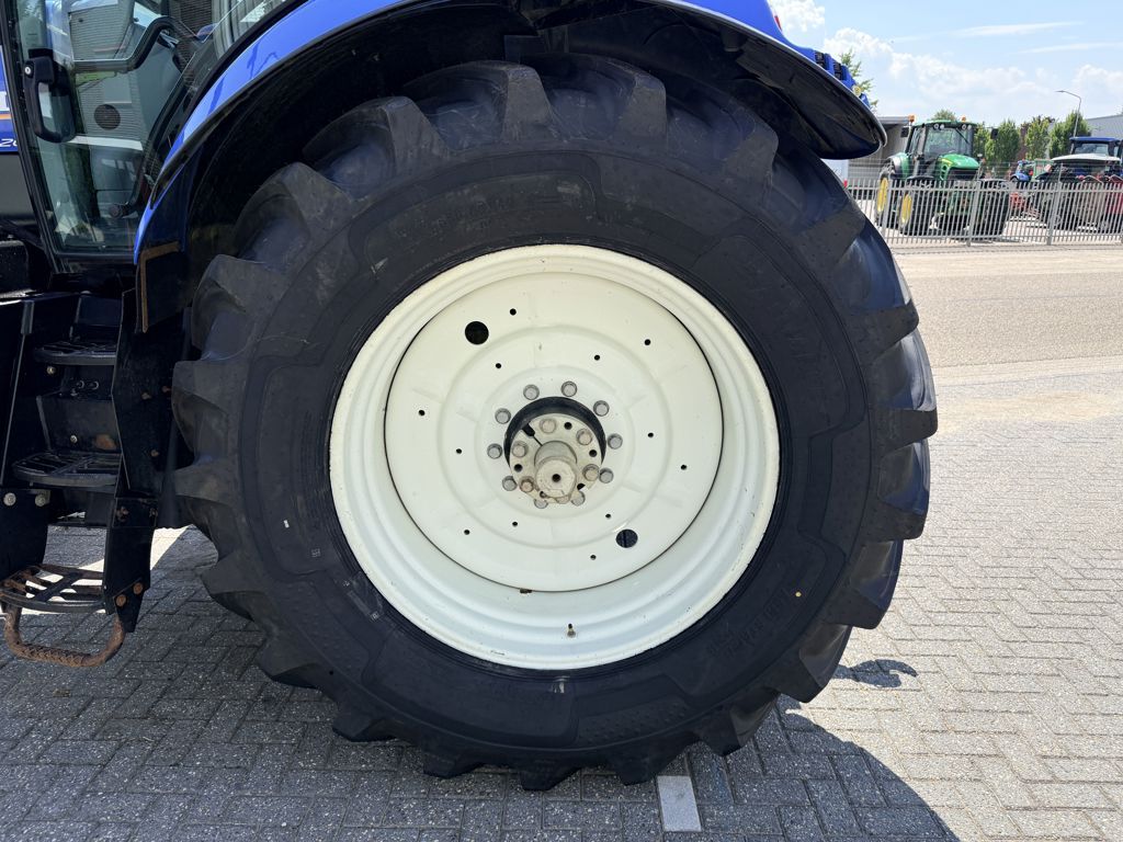 New Holland T7.220 Auto Command