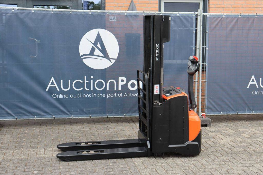 Stapler BT SWE140L Elektro 1400 kg 2,65 m 2015
