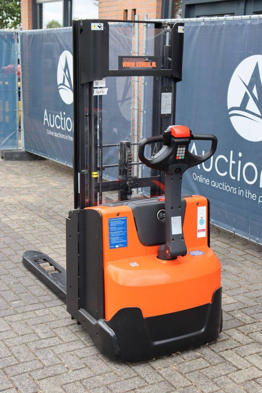 Stapler BT SWE140L Elektro 1400 kg 2,65 m 2015