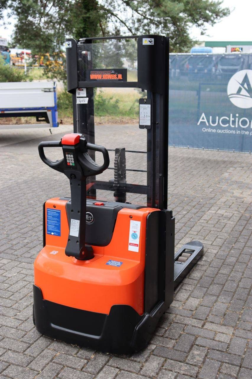 Stapler BT SWE140L Elektro 1400 kg 2,65 m 2015