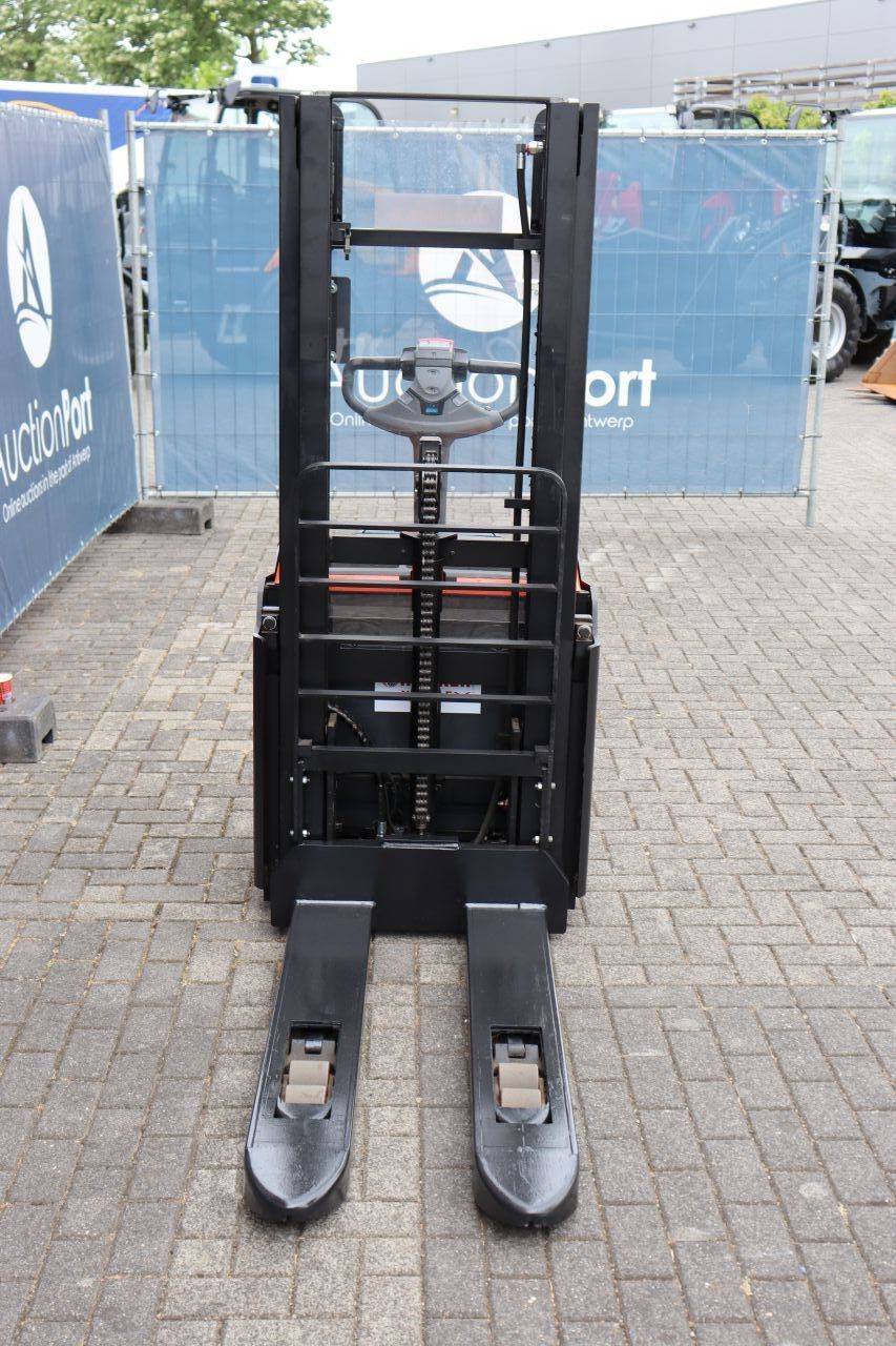 Stapler BT SWE140L Elektro 1400 kg 2,65 m 2015