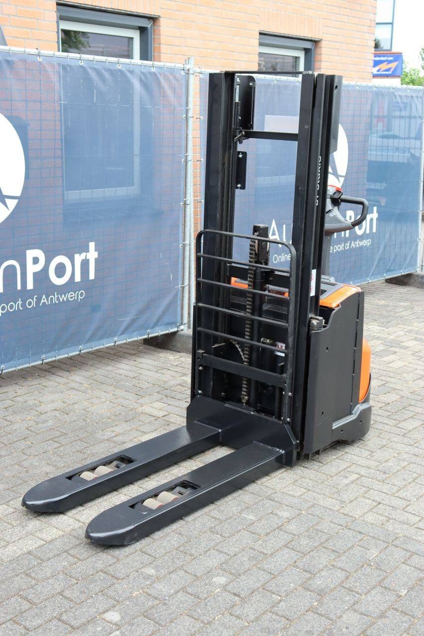 Stapler BT SWE140L Elektro 1400 kg 2,65 m 2015