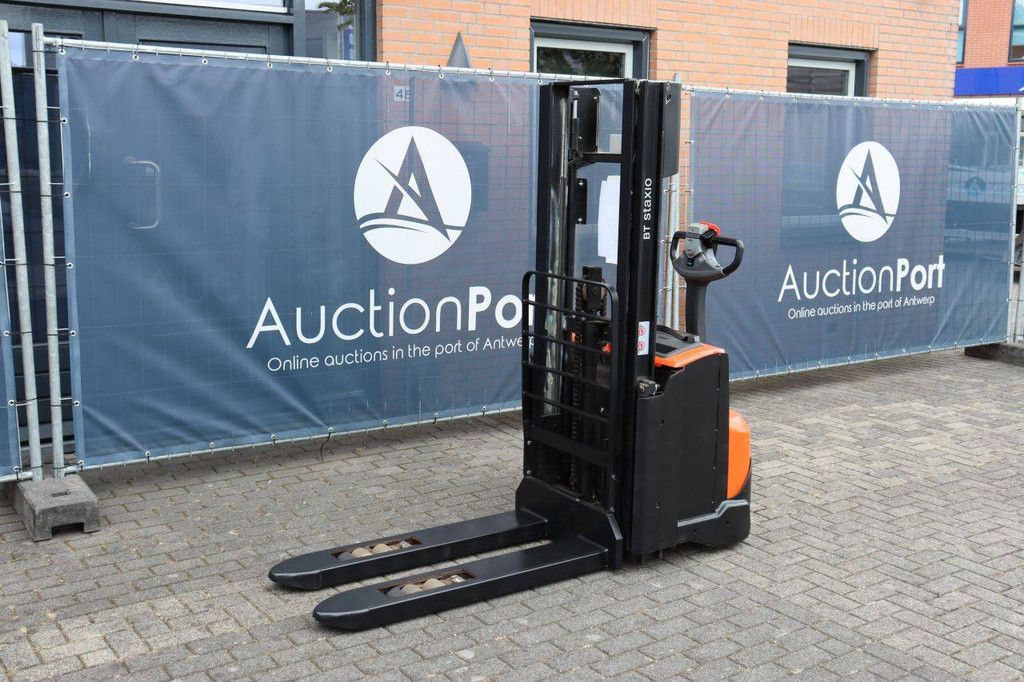 Stacker BT SWE140L Electric 1400kg 2.65m 2015