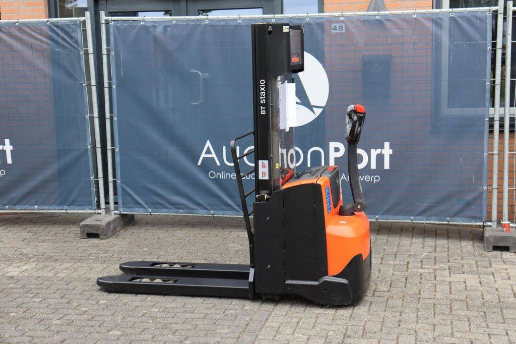 Stacker BT SWE140L Electric 1400kg 2.65m 2015