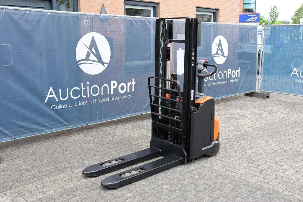 Stacker BT SWE140L Electric 1400kg 2.65m 2015
