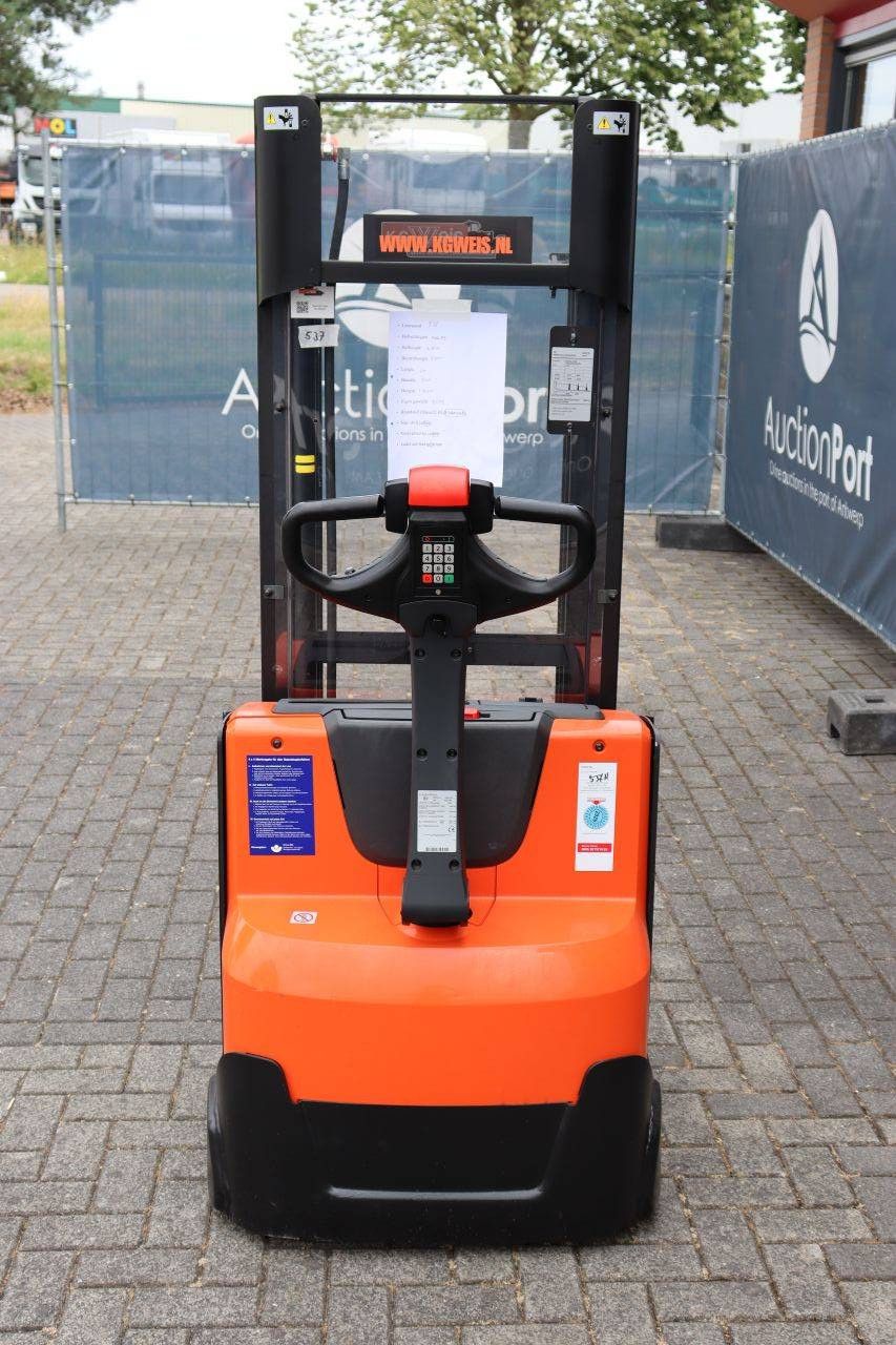 Stacker BT SWE140L Electric 1400kg 2.65m 2016