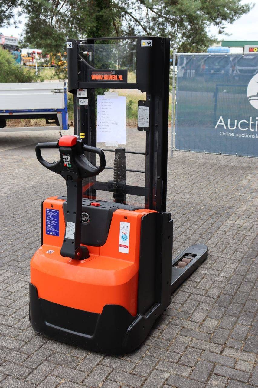Stacker BT SWE140L Electric 1400kg 2.65m 2016