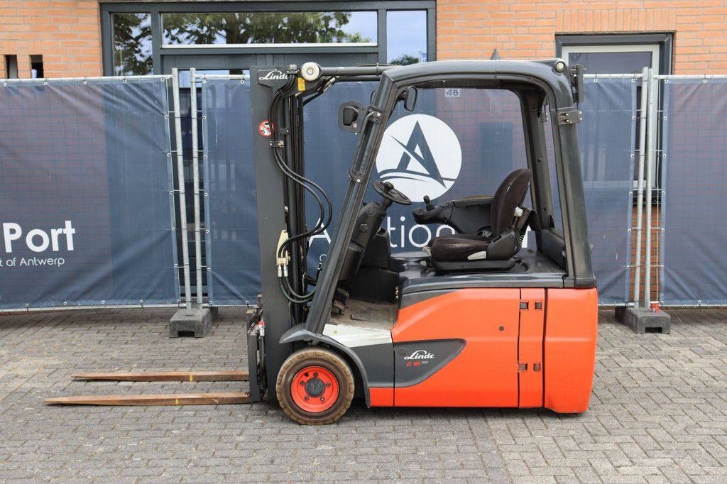 Linde E16-02 Electric Forklift 1600kg 4.0m 2016