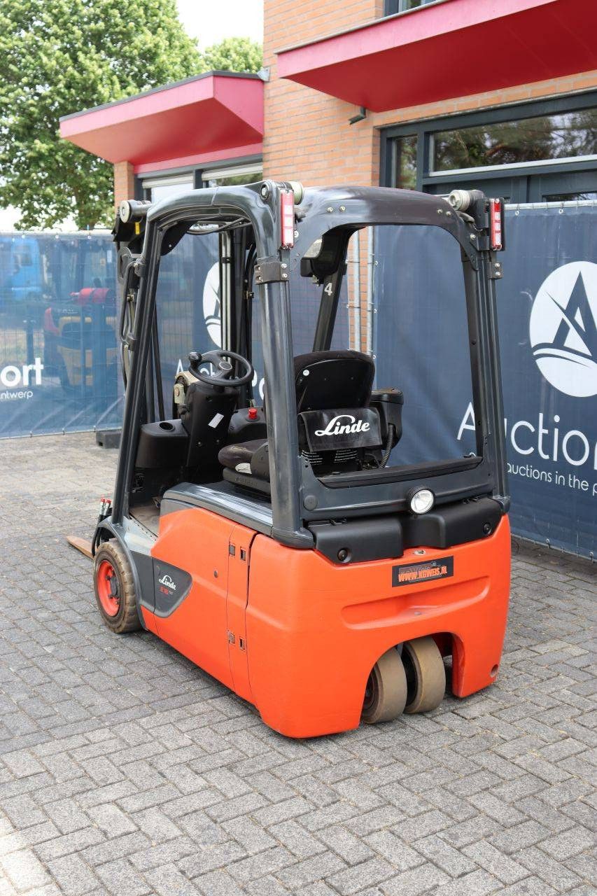Linde E16-02 Electric Forklift 1600kg 4.0m 2016