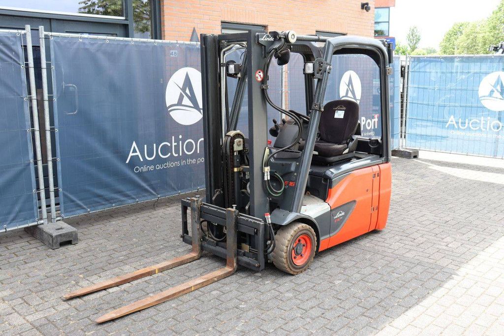 Linde E16-02 Electric Forklift 1600kg 4.0m 2016