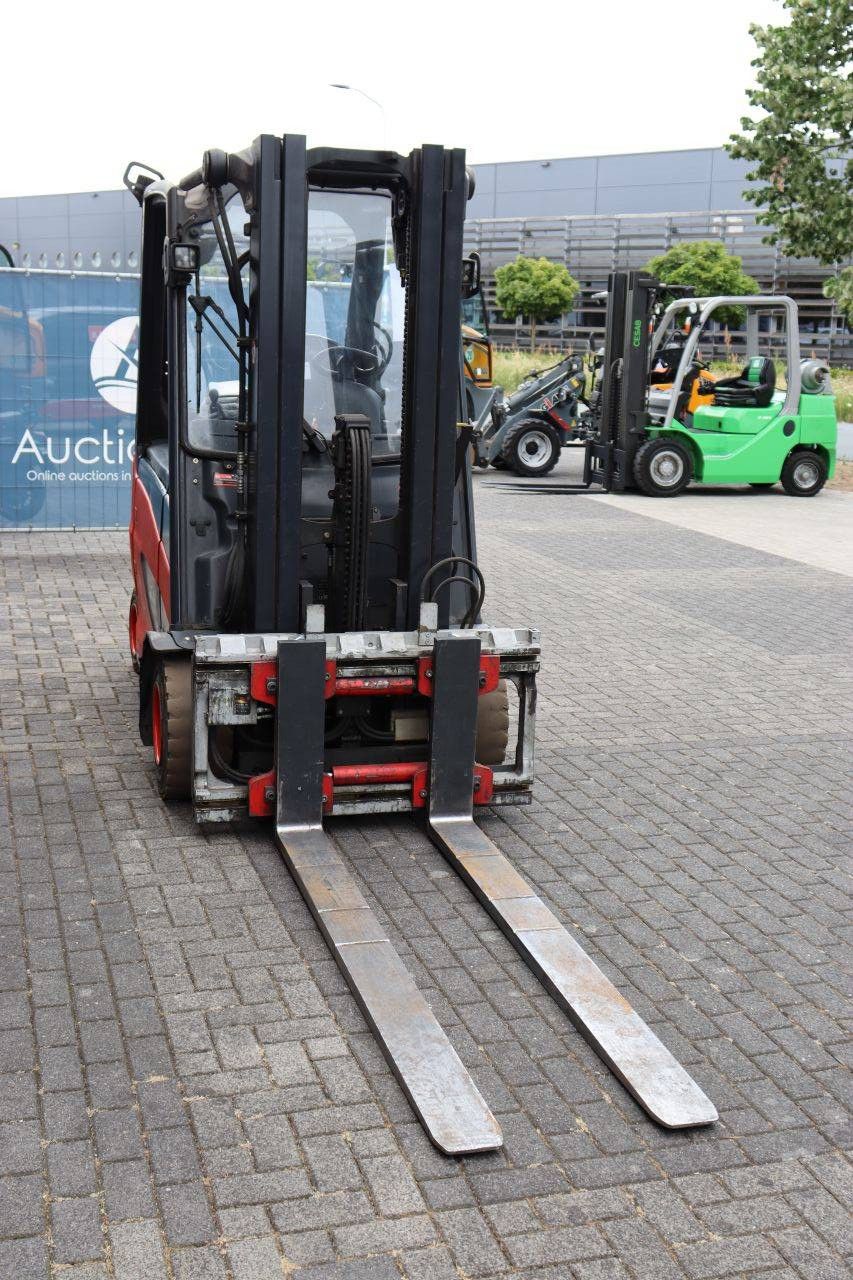 Heftruck Linde E30HL-01/600 Elektrisch 3000kg 2015