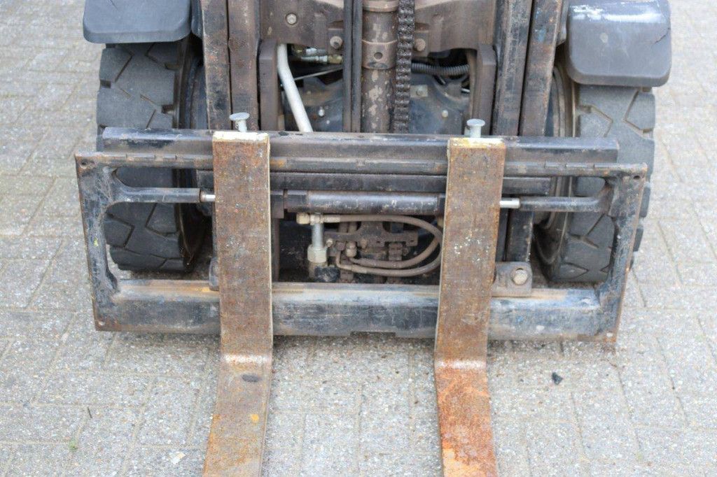 Gabelstapler Yale GLP25VX F2170 LPG 2490kg 2011