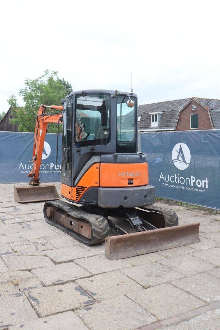 Rupsgraafmachine Hitachi ZX35U-2 CLR Diesel 22.3kW 2008