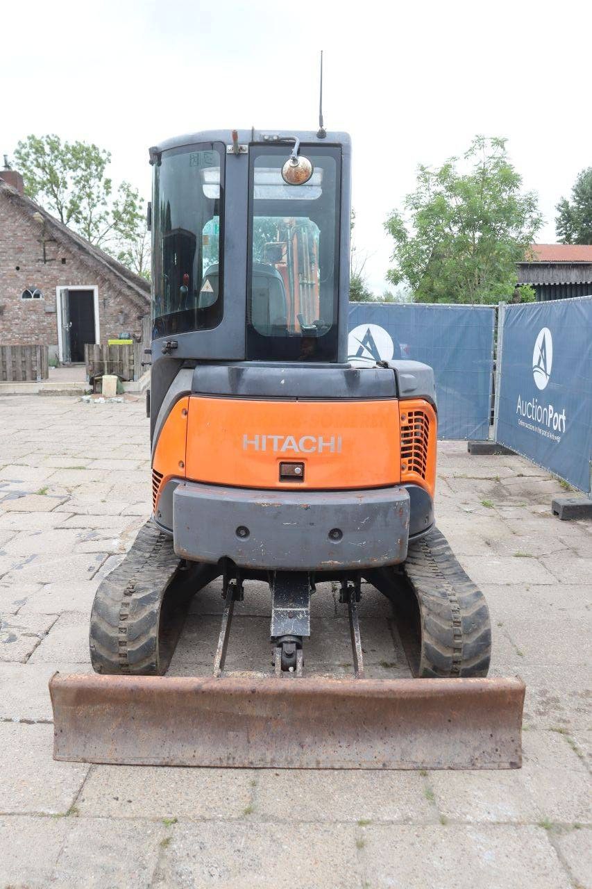 Rupsgraafmachine Hitachi ZX35U-2 CLR Diesel 22.3kW 2008