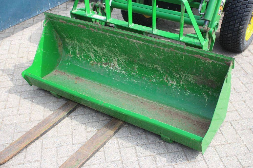 Tractor John Deere 3720 Diesel 44pk 2003