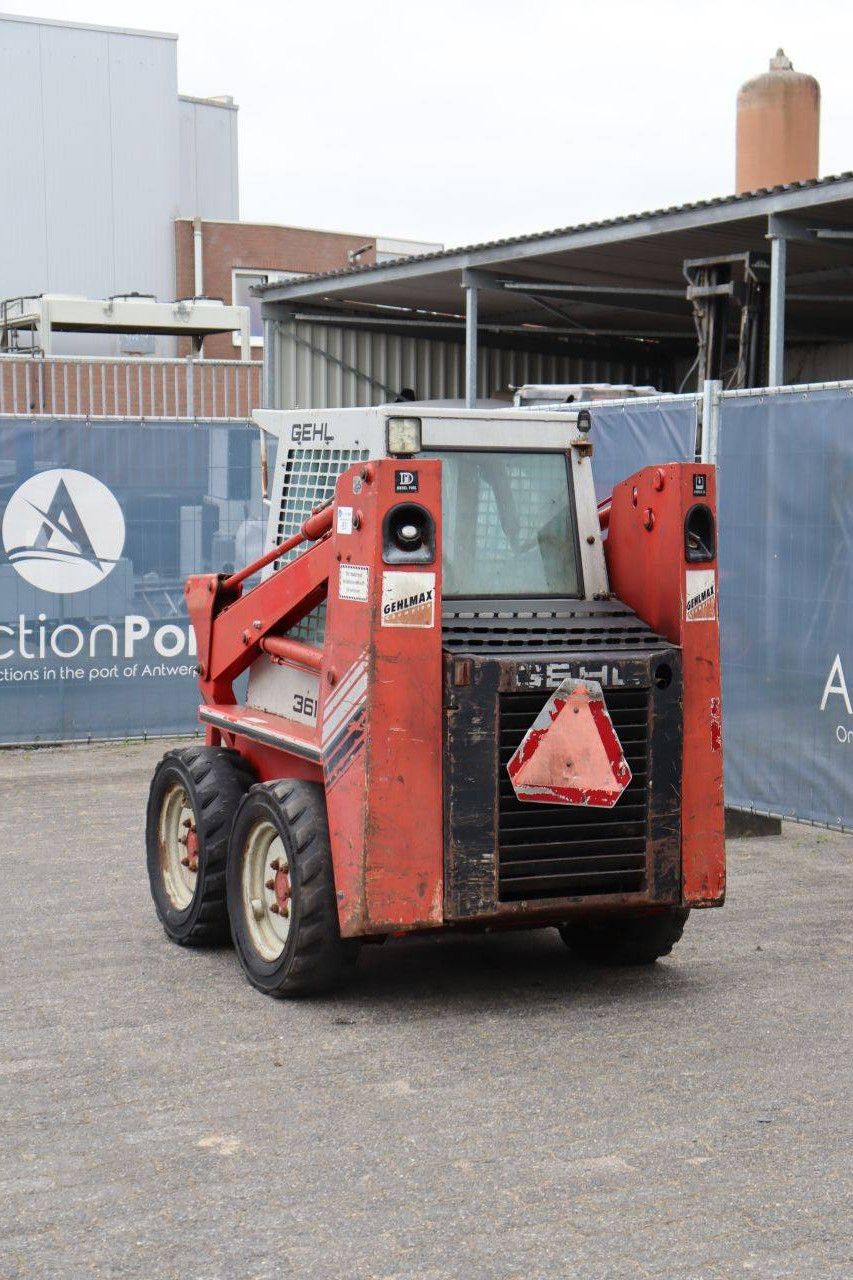 Schranklader Gehl SL 3610 Diesel 25kW