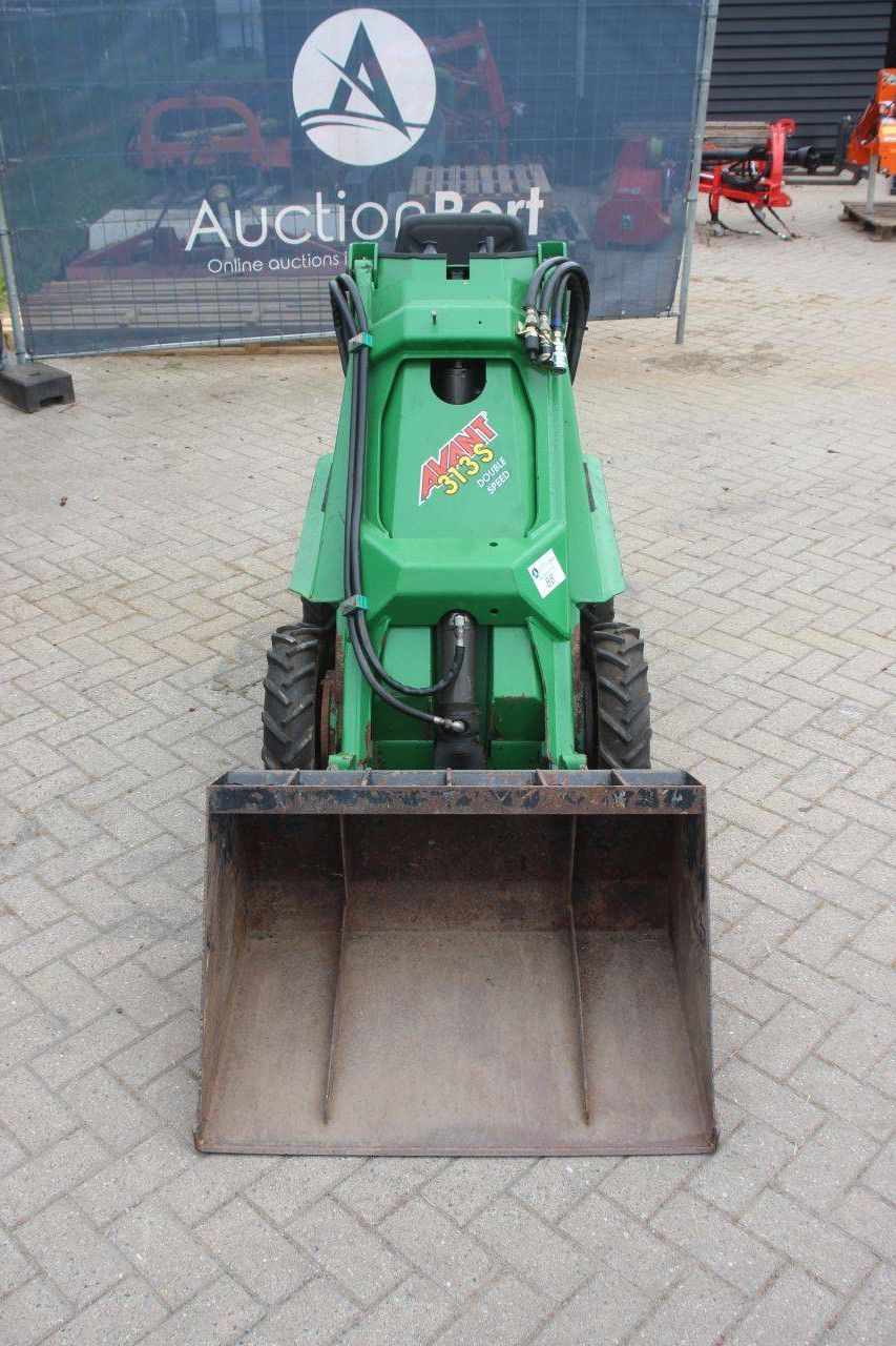 Articulated Loader Avant 313S Petrol 10kW 2003