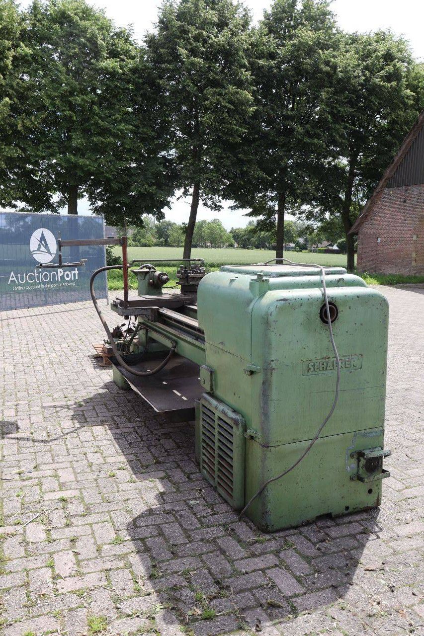 Metaaldraaibank Schaerer Elektrisch met onderdelen