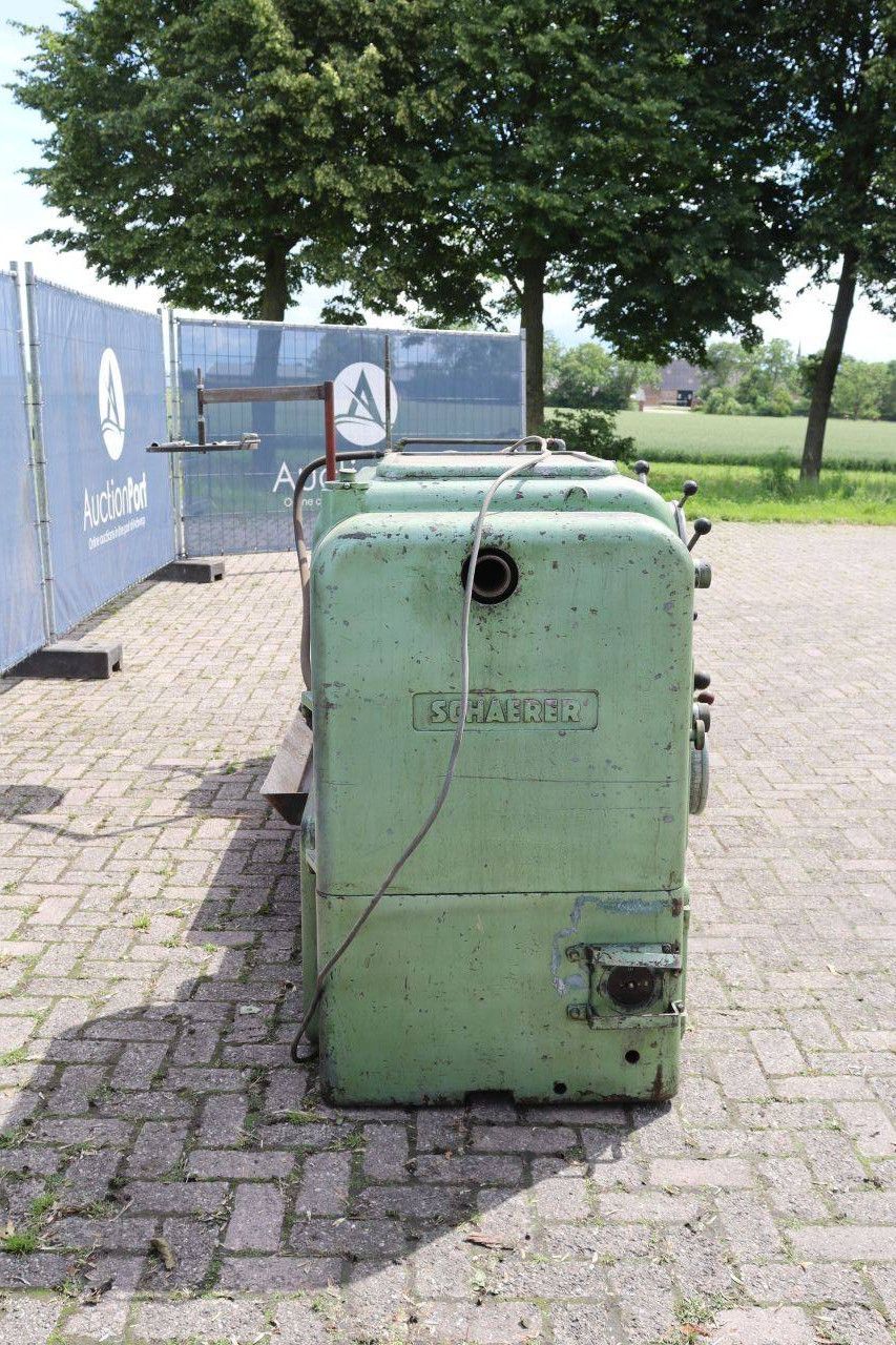 Metaaldraaibank Schaerer Elektrisch met onderdelen