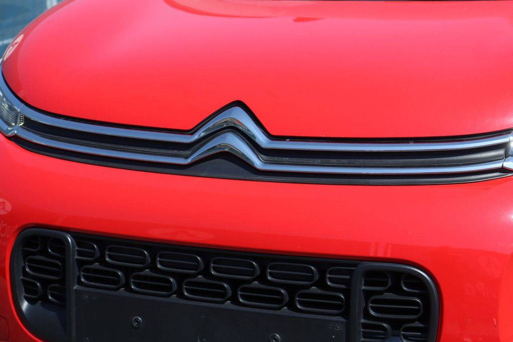 Passenger car Citroën C3 Petrol 110hp 2018 (Margin)