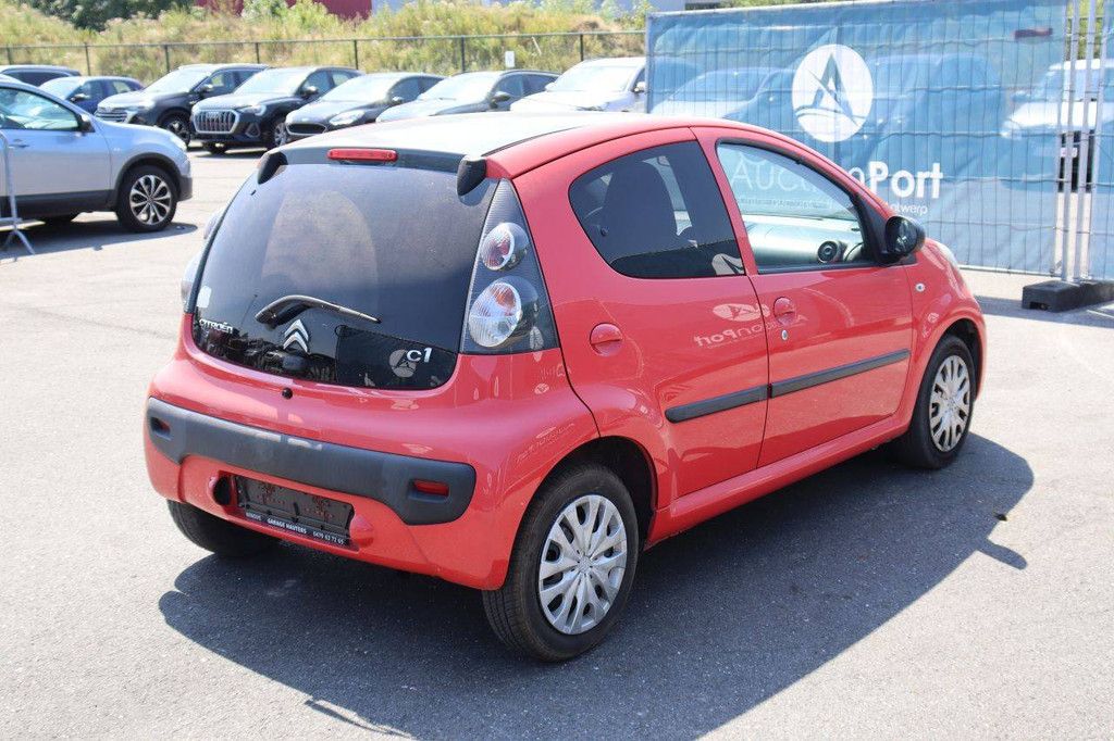 Pkw Citroën C1 Benzin 68 PS 2013 (Marge)