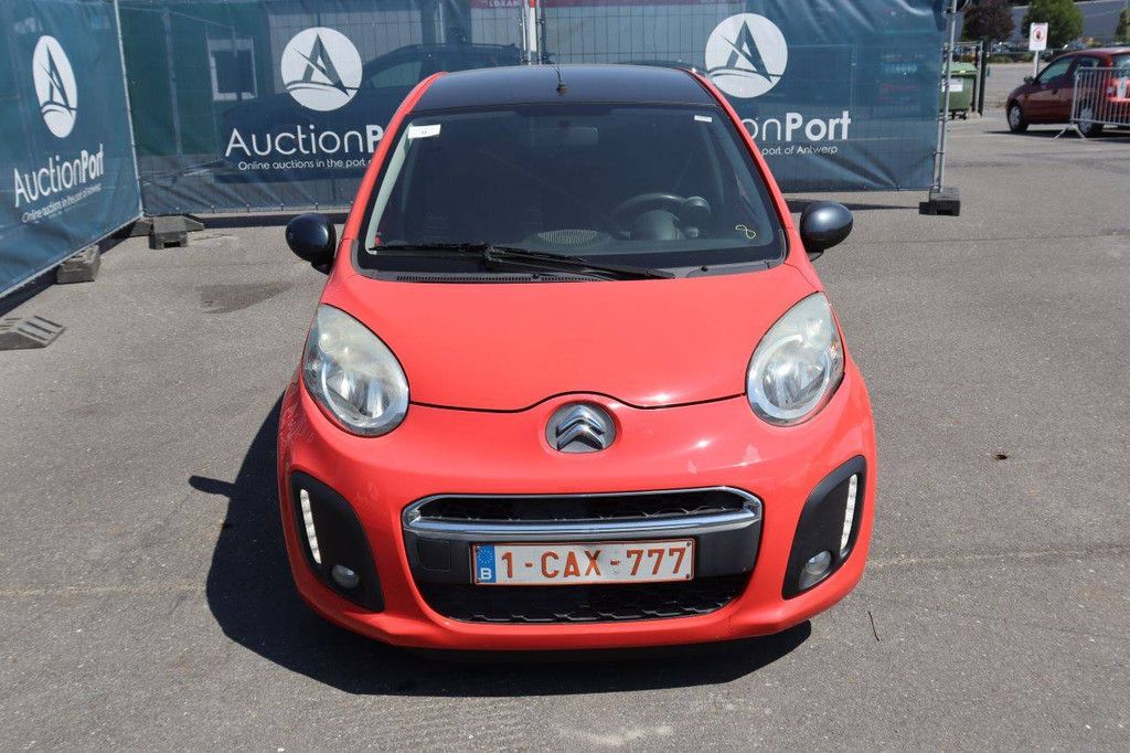 Pkw Citroën C1 Benzin 68 PS 2013 (Marge)