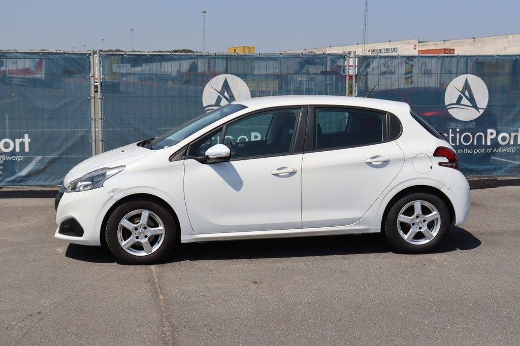 Pkw Peugeot 208 Benzin 82 PS 2018 (Margin)
