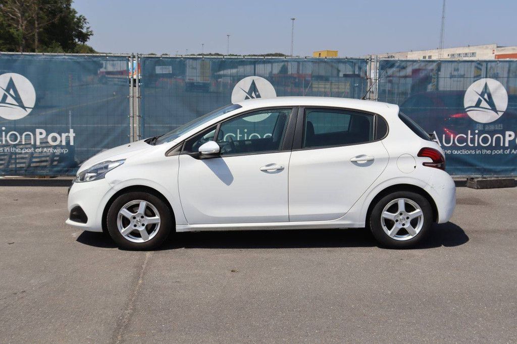 Pkw Peugeot 208 Benzin 82 PS 2018 (Margin)