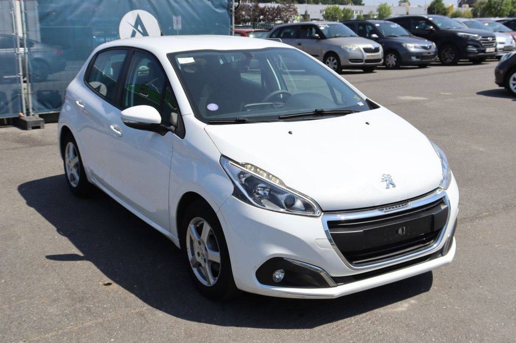 Pkw Peugeot 208 Benzin 82 PS 2018 (Margin)