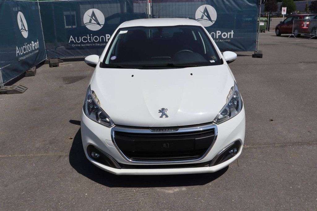 Pkw Peugeot 208 Benzin 82 PS 2018 (Margin)