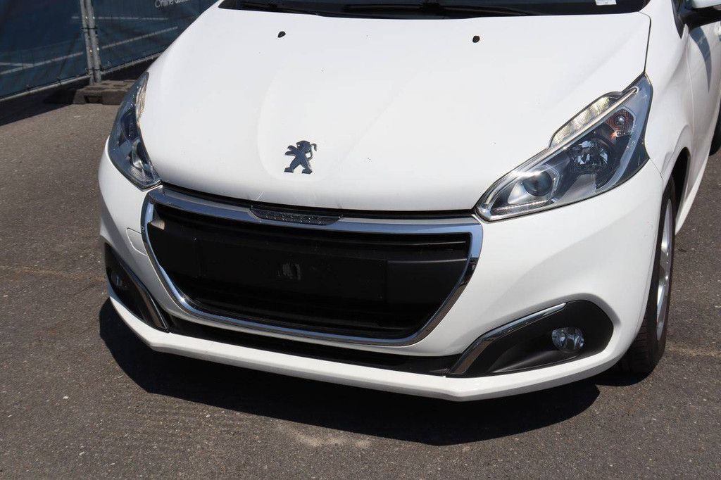 Pkw Peugeot 208 Benzin 82 PS 2018 (Margin)
