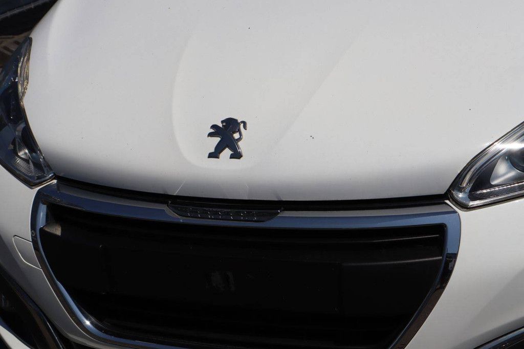 Pkw Peugeot 208 Benzin 82 PS 2018 (Margin)