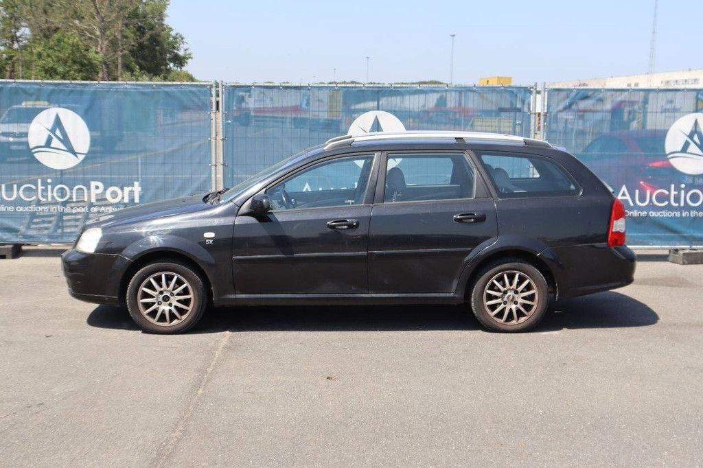Passenger car Chevrolet Nubira Gasoline 109 hp 2005