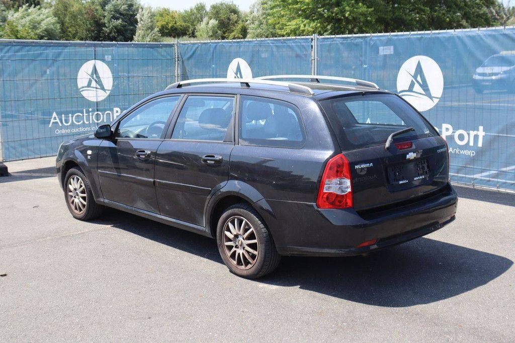 Passenger car Chevrolet Nubira Gasoline 109 hp 2005