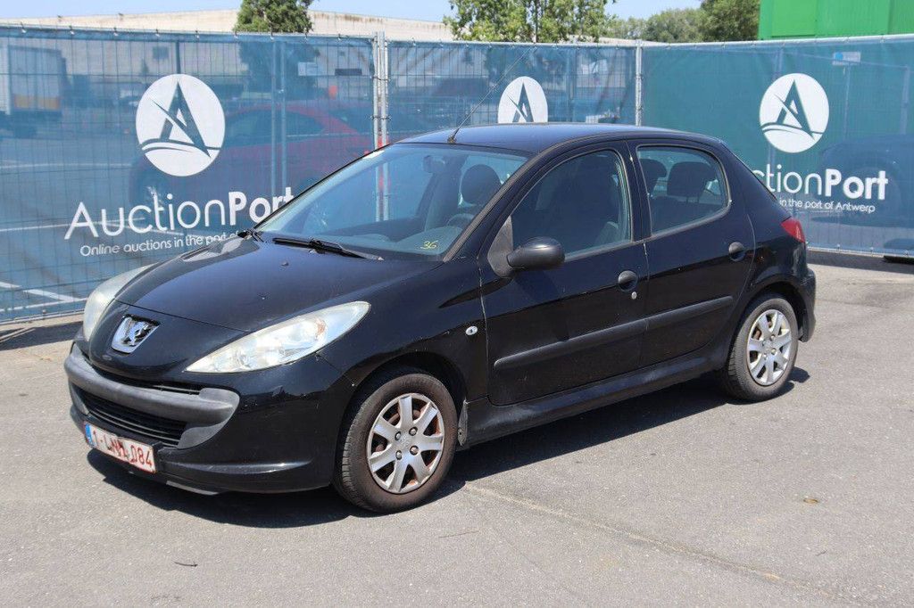 Pkw Peugeot 206 Benzin 60 PS 2011 (Margin)