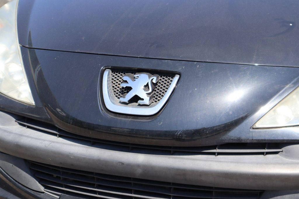 Pkw Peugeot 206 Benzin 60 PS 2011 (Margin)