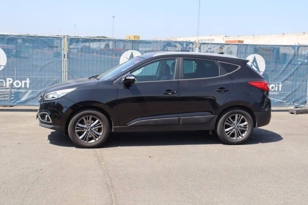SUV Hyundai Tucson ix35 Petrol 177hp 2015 (Margin)
