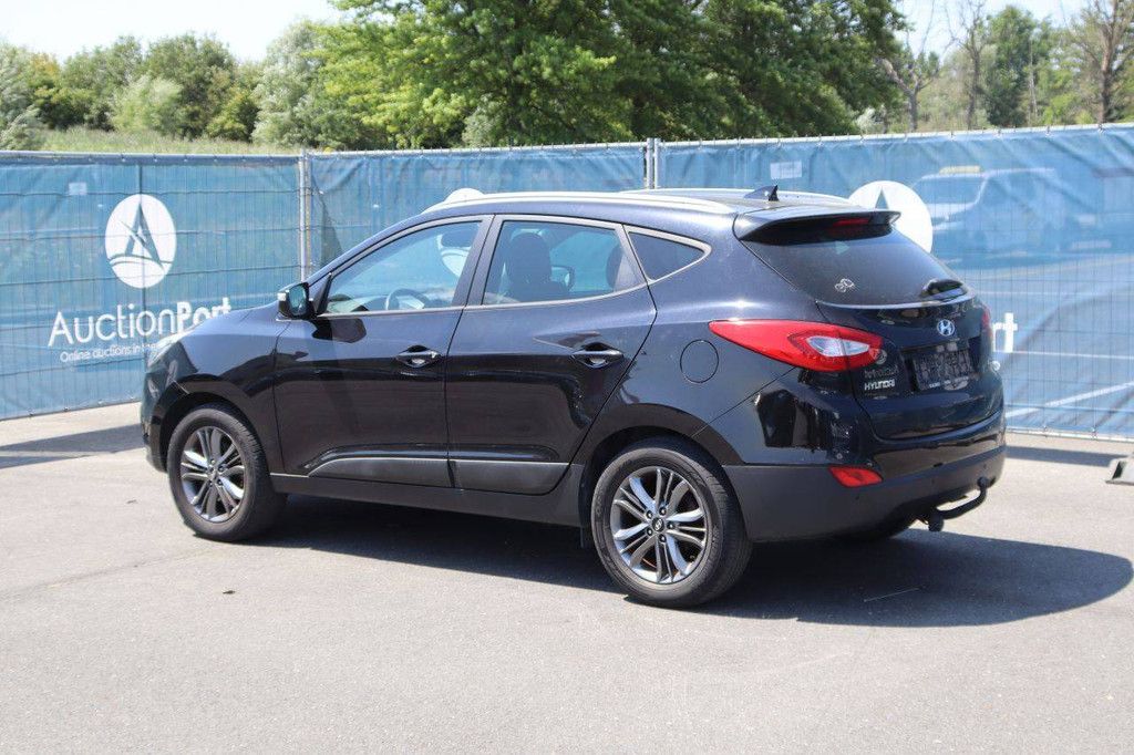 SUV Hyundai Tucson ix35 Petrol 177hp 2015 (Margin)
